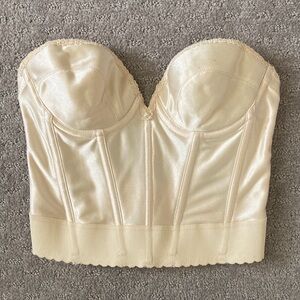 Vtg '70s CARNIVAL cream satin union-made bustier, 34B.